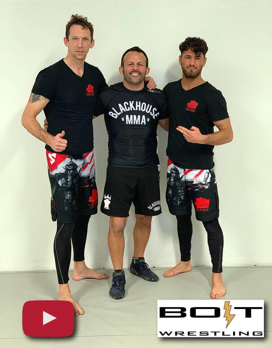 Wir arbeiten in der Fight Lounge mit Kenny Johnson, dem Cheftrainer des berühmten Blackhouse MMA-Gyms in Los Angeles zusammen. Wir sind ein offizielles Bolt Wrestling-Affiliate.